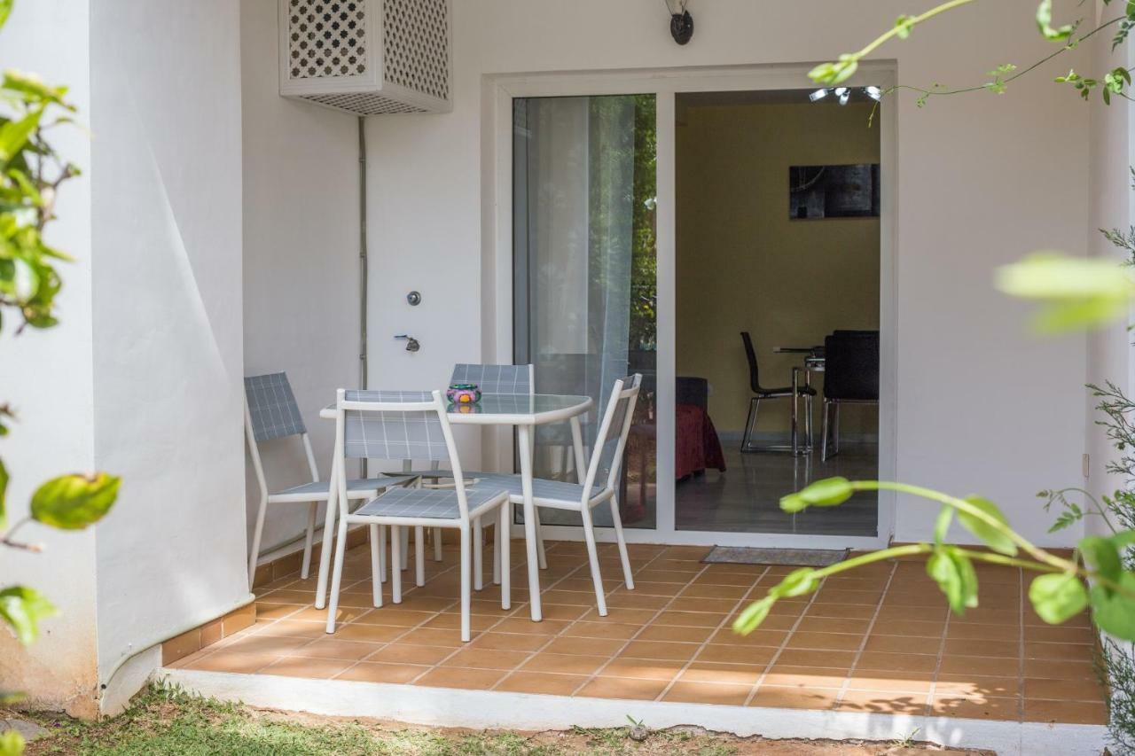 1Br Beachfront Complex - Mi Capricho Sitio de Calahonda Kültér fotó