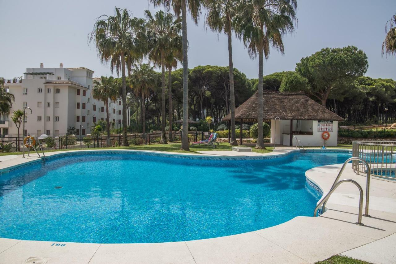 1Br Beachfront Complex - Mi Capricho Sitio de Calahonda Kültér fotó